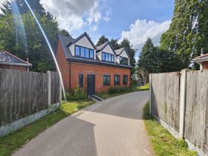 Photo 2- click for photo gallery